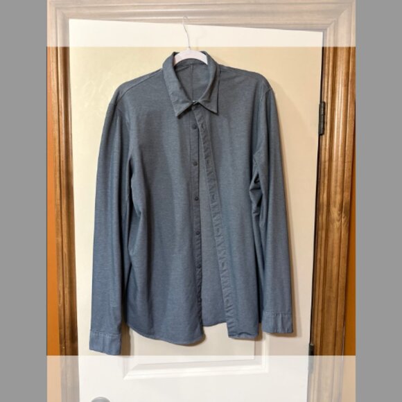 Lululemon long sleeve button down shirt - Picture 1 of 4
